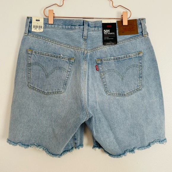 New Levi’s premium 501 90s Shorts denim high rise Jean Cutoff - Picture 7 of 7